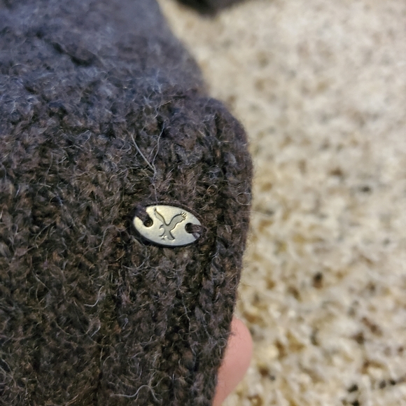 American Eagle sweater - Picture 3 of 3